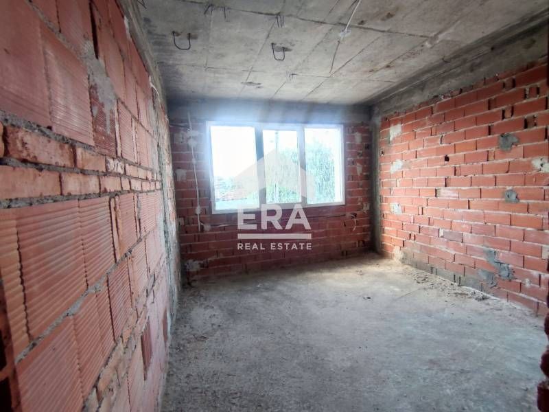 Продава се Къща в Хасково, Болярово - 583 кв.м за 378 €/кв.м - Снимка #2