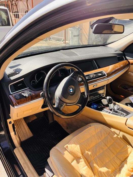 BMW GT 535 автомобил