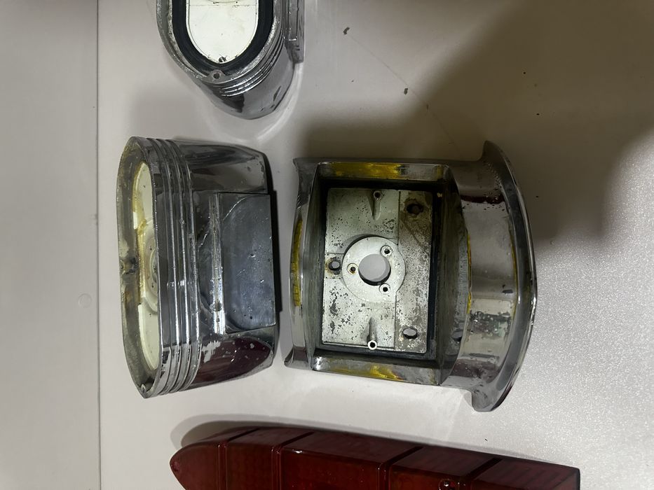 Продаются фары от машины чайка в нормальном состоянии