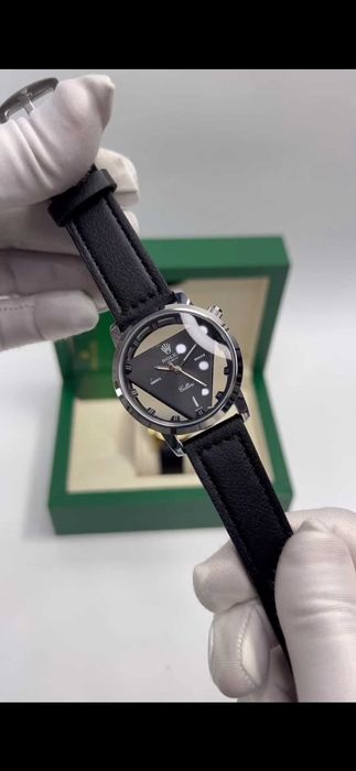 Piramida soat rolex