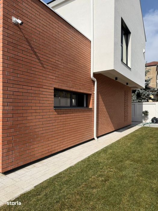 Casa smart 5 camere | Racire in tavan | Panouri fotovoltaice | Comisio
