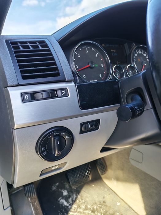 VW TOUAREG 2009 R- line 3.0 CASA