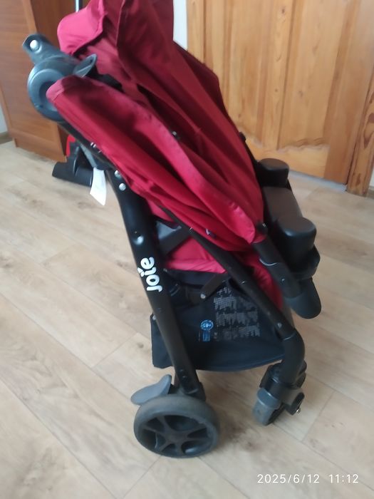 Коляска прогулочная