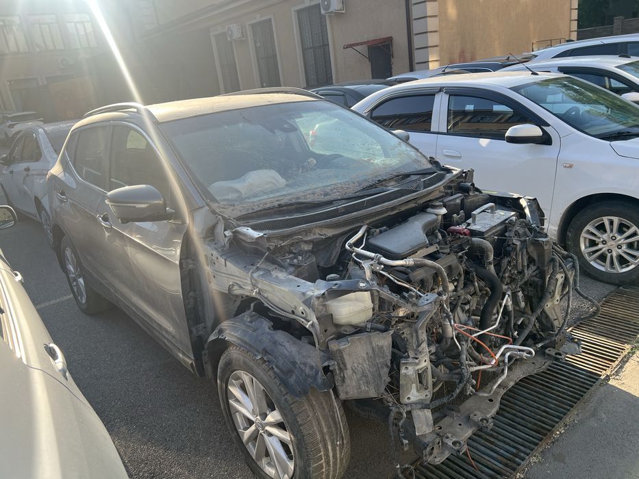 Nissan 2014 после ДТП