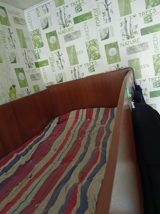 Кровать двухъярусная