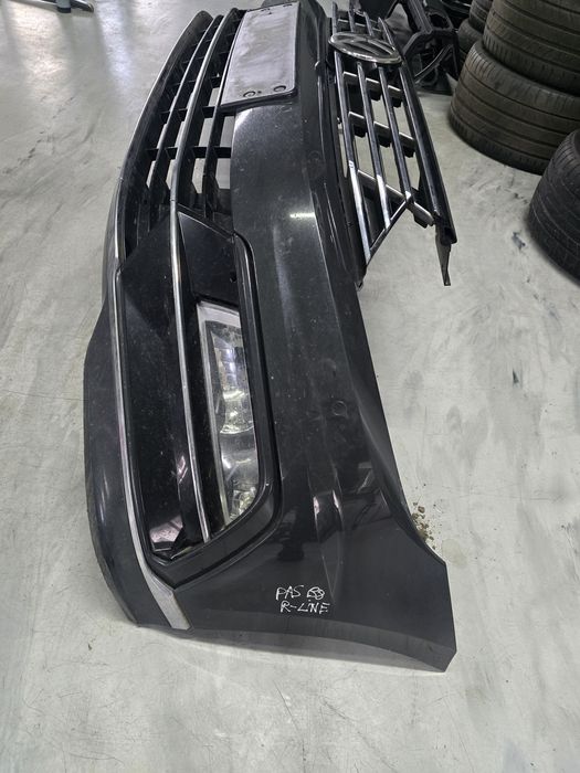 Bara fata VW Passat B8 R line