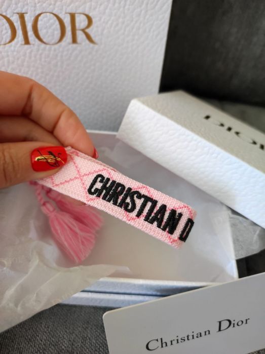 Brata textila cu broderie