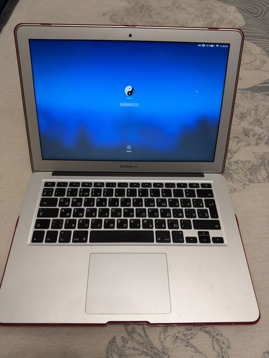 Продам Macbook Air