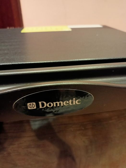 Хладилник мини бар