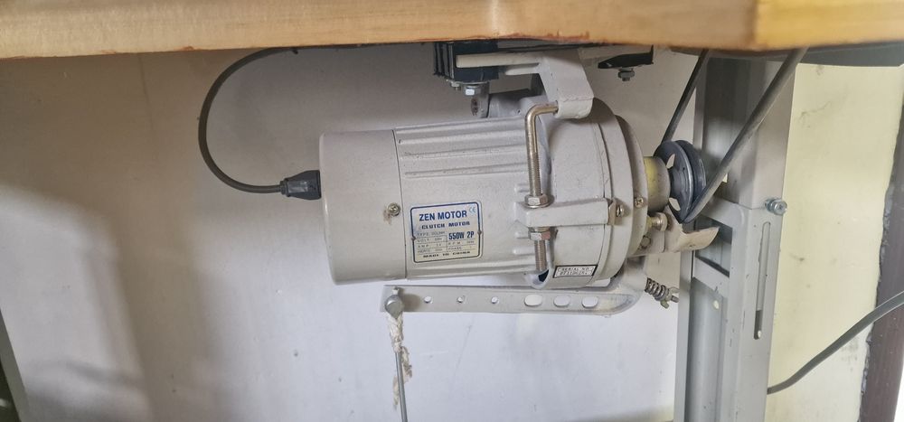 Бие-режеща машина.