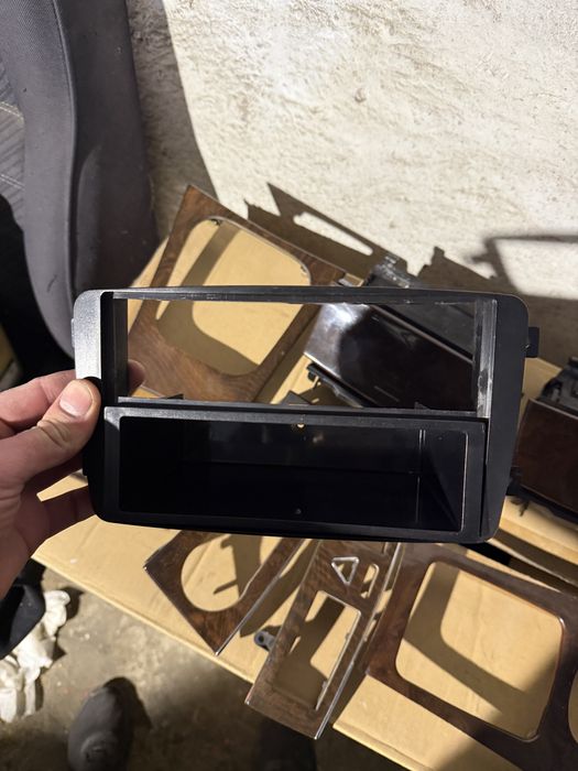 Адаптерна рамка за w203 преди фейса