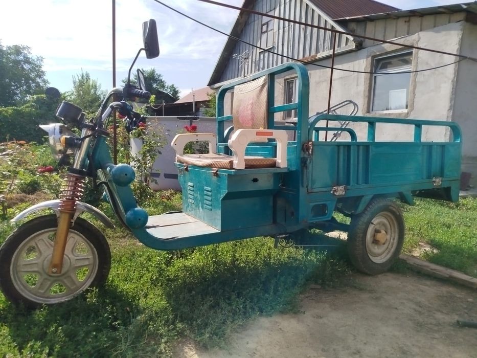 Грузовой электротрицикл