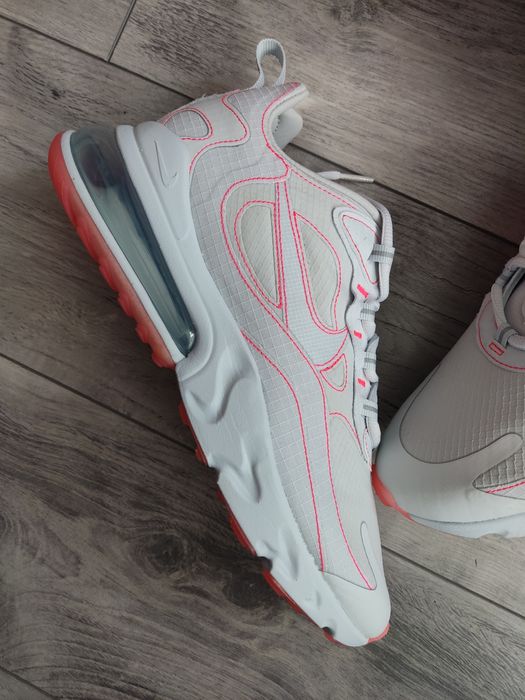 Nike Air Max 270 React