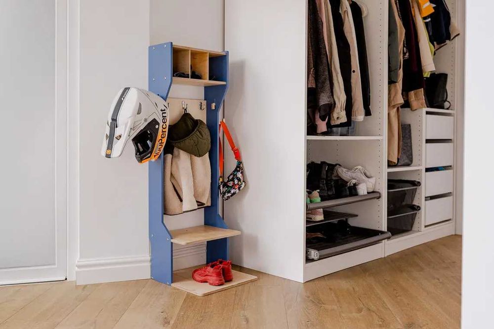 Детски шкаф-закачалка за дрехи