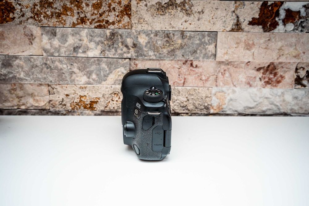 Canon 6D Mark II 14K