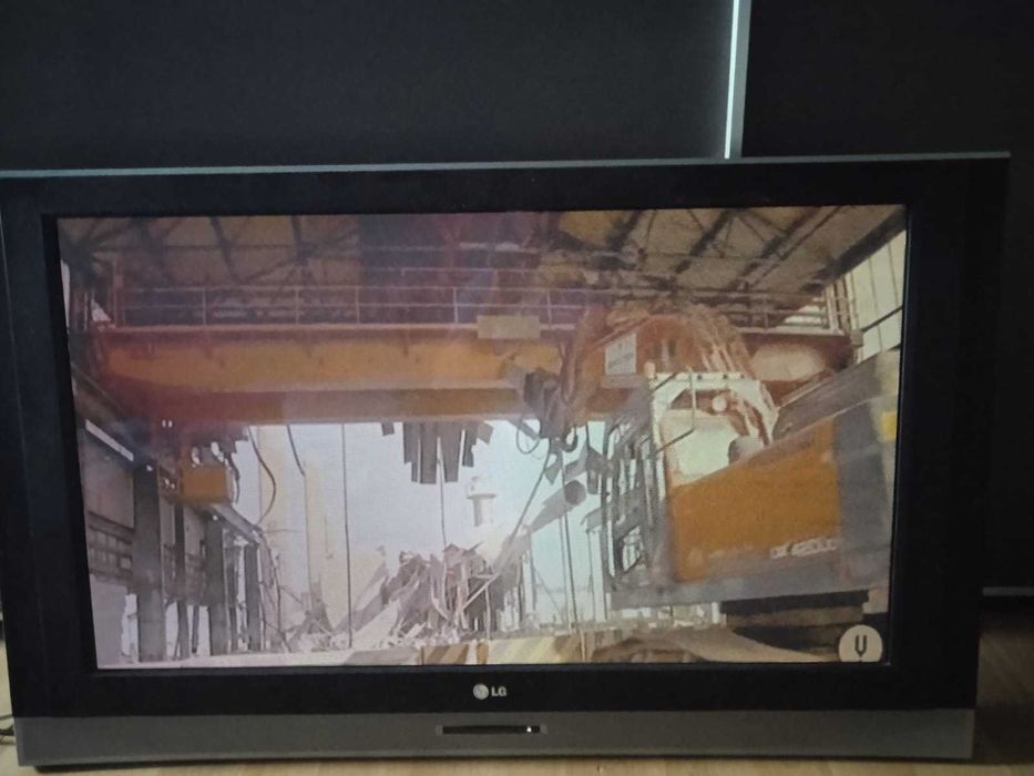 Продам Телевизор LG 42