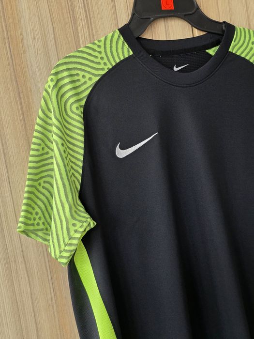 Tricou Nike DRI-FIT