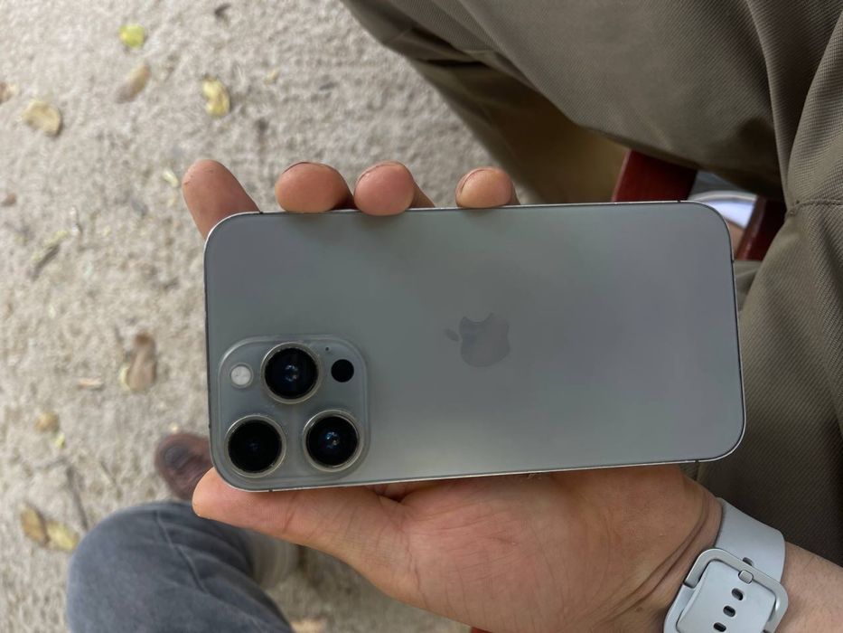 Iphone XR 15 pro qilinigan