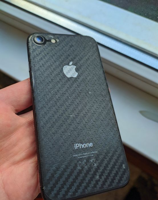 Продам Iphone 8 память 256 gb