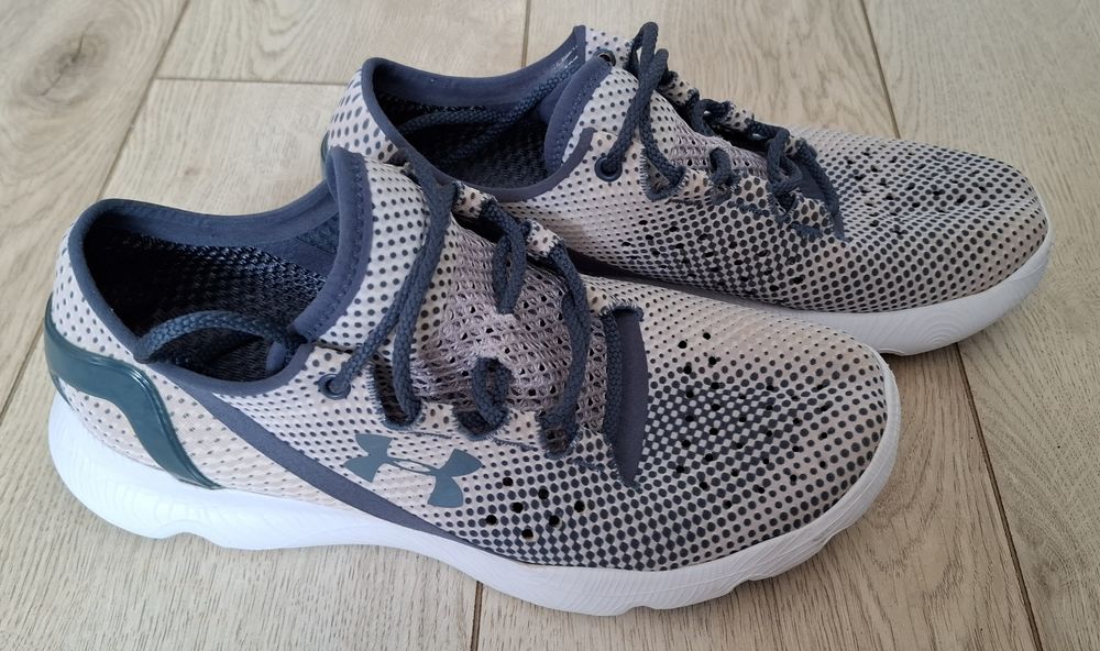 UNDER ARMOUR Дамски маратонки-номер 38