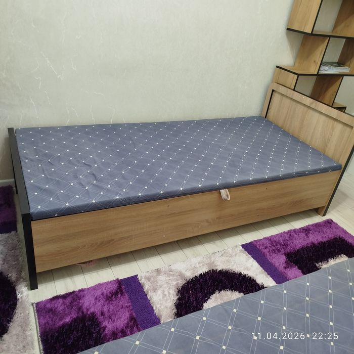 две кровати в хорошем состоянии