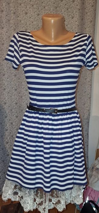 Продаются шикарные платья.