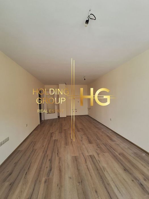 2-стаен в Варна-Аспарухово площ 96 кв.м.   Саут Бей