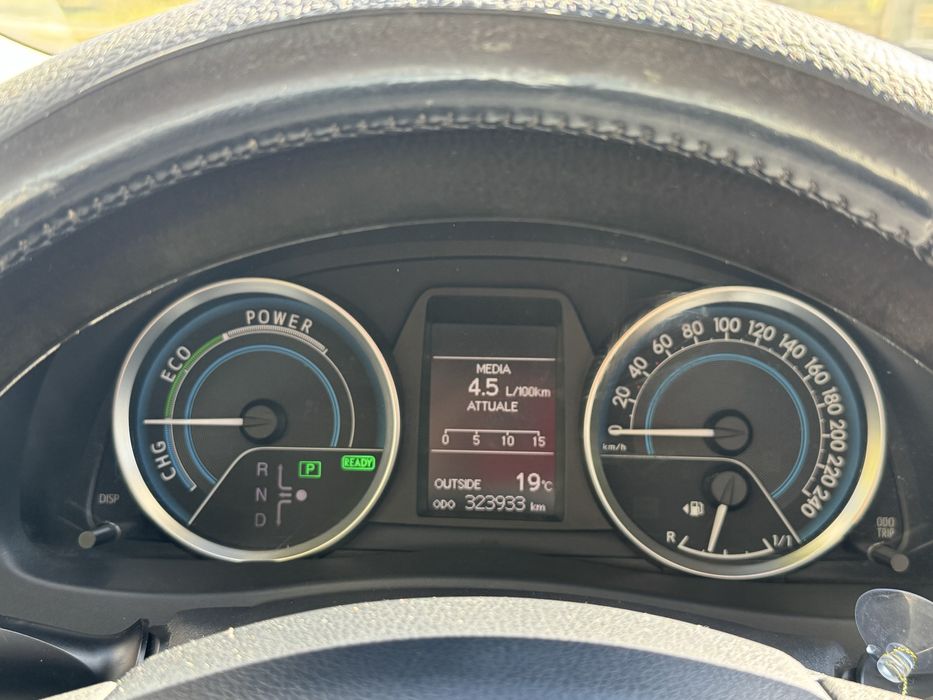 De vanzare Toyota Auris Hybrid