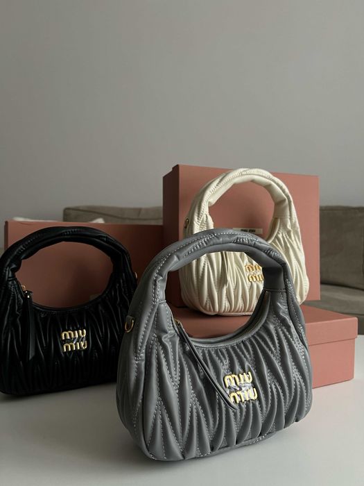 Дамска чанта – МIU МIU + подарък гривна