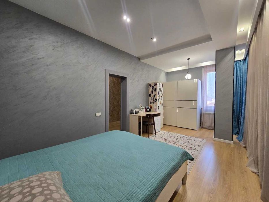 Продам 7 ком. дом мкр. Рахат