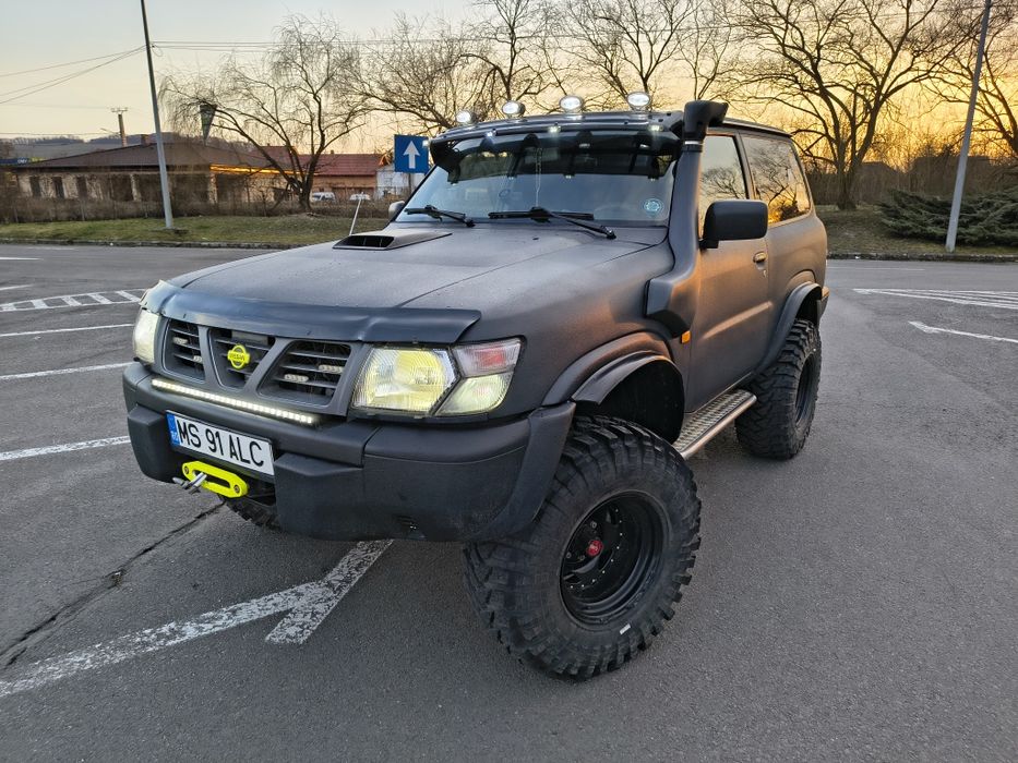 Vând Nissan Pattrol y61 3.0 zd 163 cp An 2001 Autoutilitara
