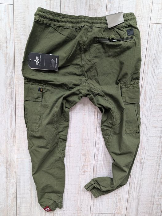Alpha Industries - w33 /L/