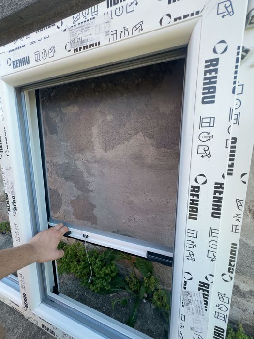 REHAU ПВЦ дограма + комарник - НОВИ