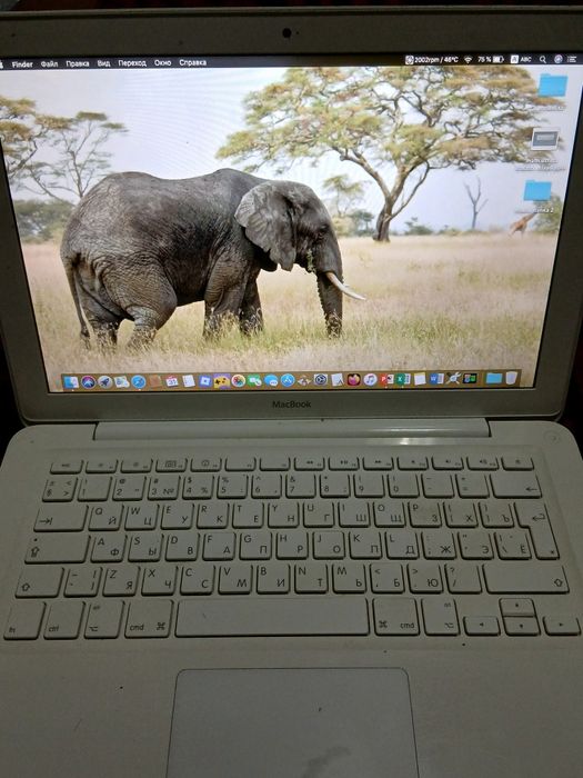 MacBook ноутбук apples