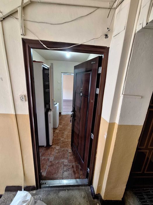 Apartament 2camere semidecomandat