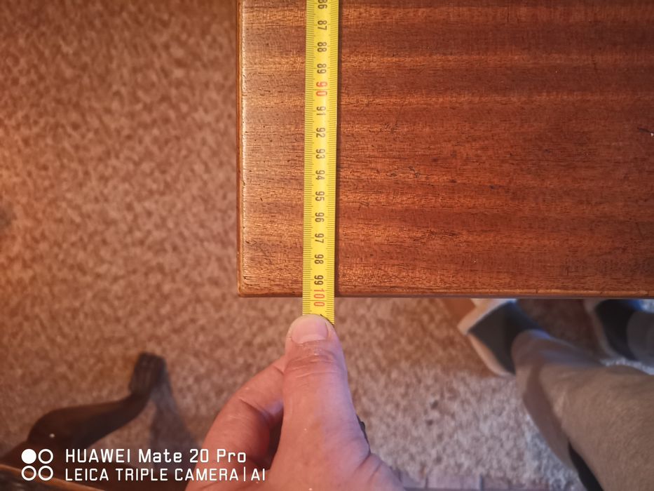 Маса и столове +тоалетка