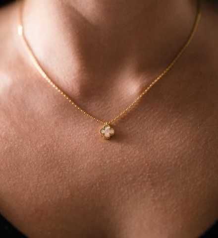 Дамско колие с малка бяла детелина - Van Cleef & Arpels VCA