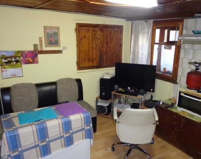 Дава се под наем Двустаен апартамент в Пловдив, Западен - 65 кв.м за 357 € - Снимка #1