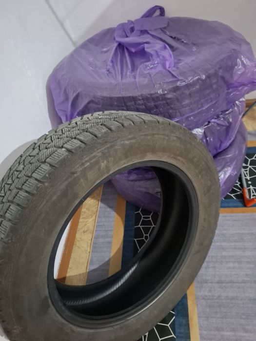Шини зимний 225/60R18