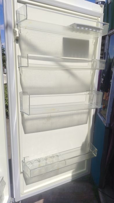 Холодильник beko