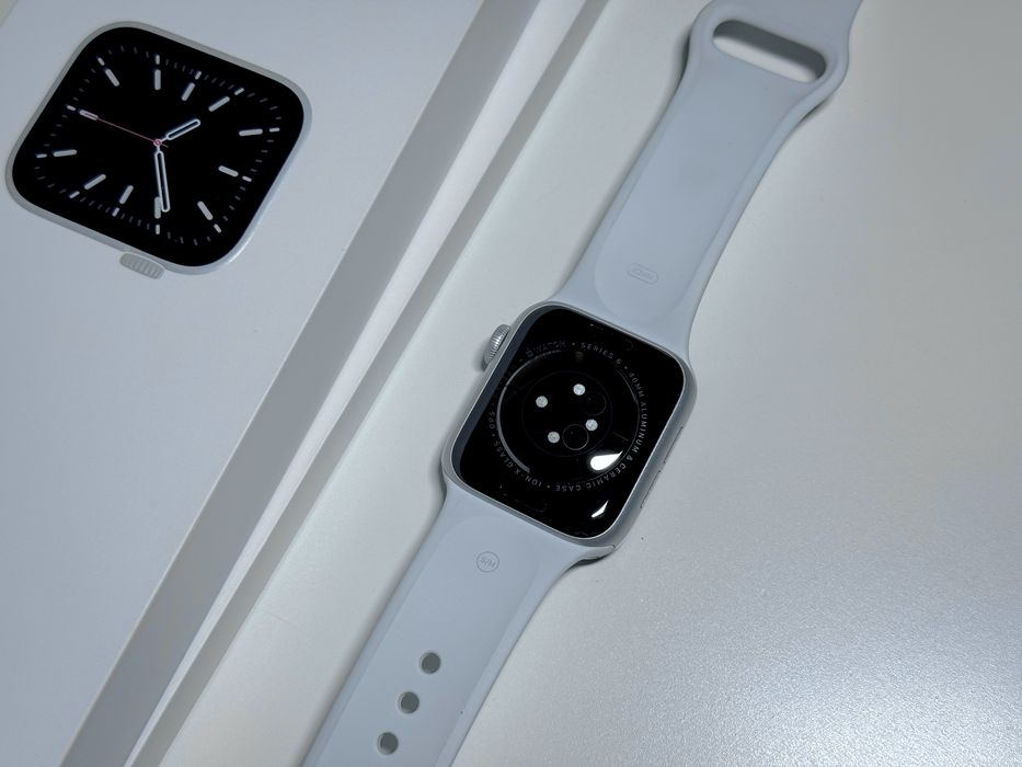 Apple Watch Series 6