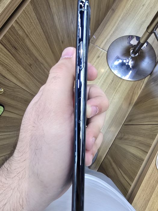 iPhone 11 pro max 64 gb