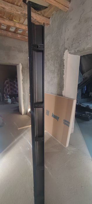 Eshik . Tashqi kirish xod uchun