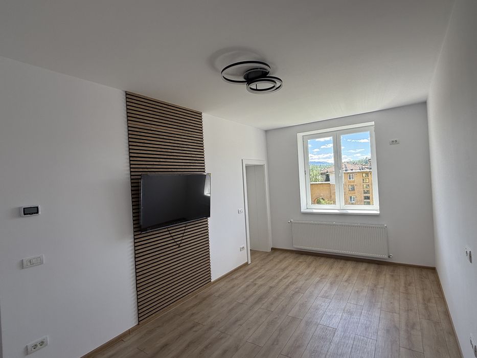 Apartament de inchiriat complet renovat Dimitrov
