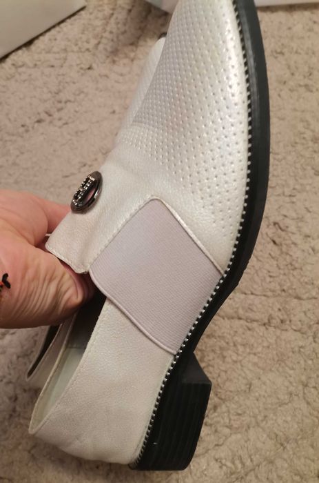 Дамски бяло перлени обувки - ест.кожа  N41