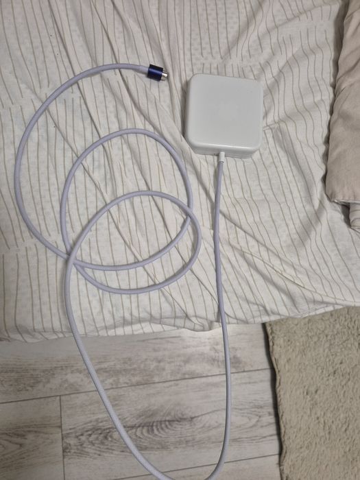 Sistem Desktop PC iMac (2021) cu Magic Keyboard + Mouse