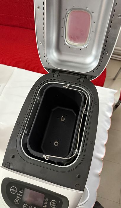 Mașina făcut și copt pâine