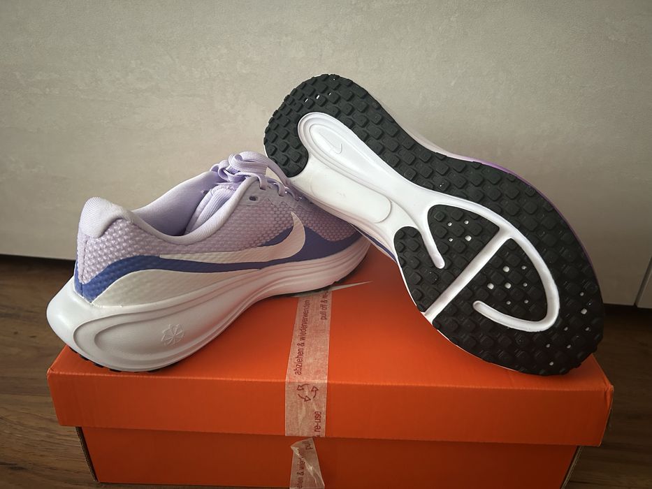 Nike маратонки