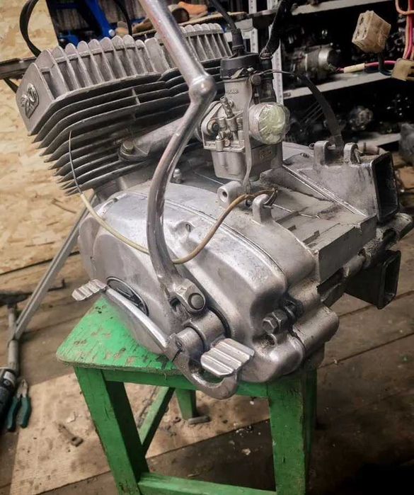 Двигатель мотоцикла ИЖ Юпитер 5