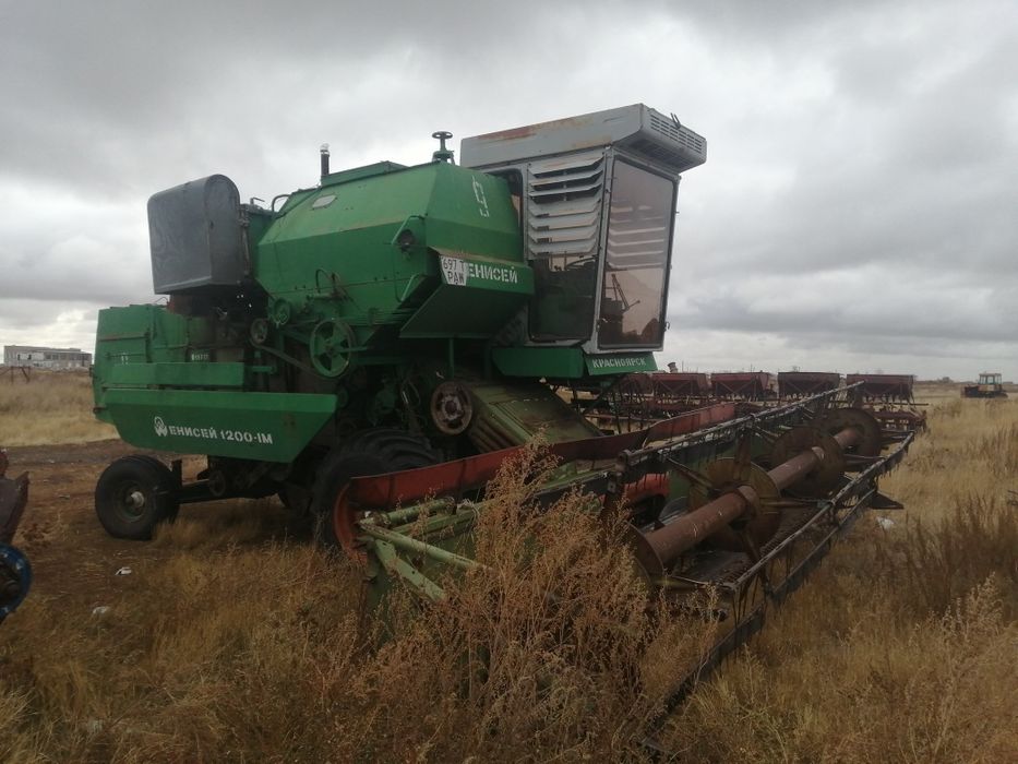Продам  Комбайн. АНГАР.